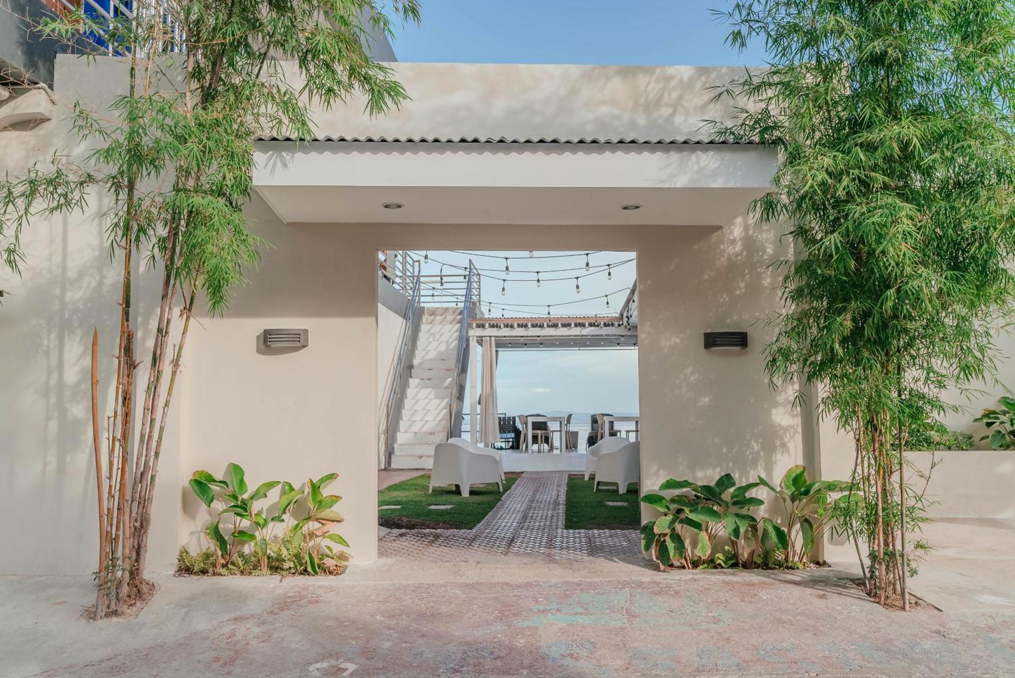 Gt Seaside Inn Oslob Exterior foto